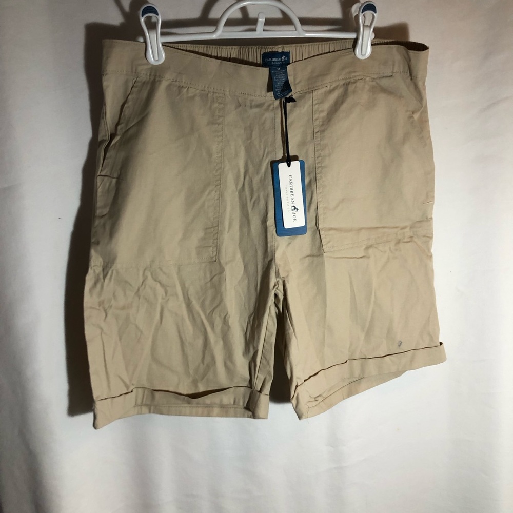 Caribbean Joe Women’s Pull Up Khaki shorts, size medium